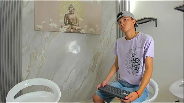 VERY_HOT_GUYS' Webcam Show