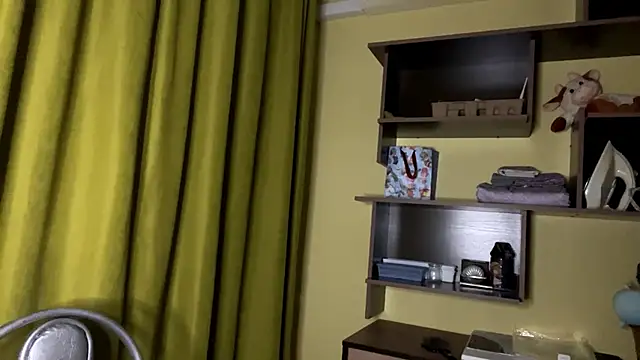 KateWhisp's Webcam Show