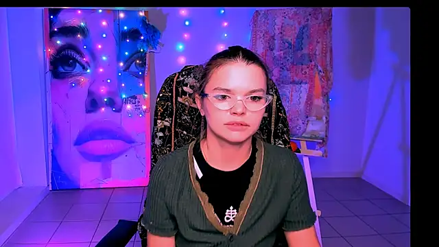 SaraGolben's Live XXX Chat