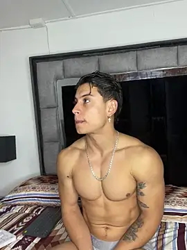 MR_MUSCLE's Webcam Show