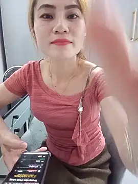 Llabi2k's Webcam Show