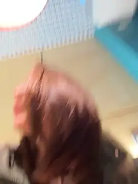 Dina_Teasen Webbikameraesitys