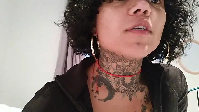 Show de serena__vedette na webcam