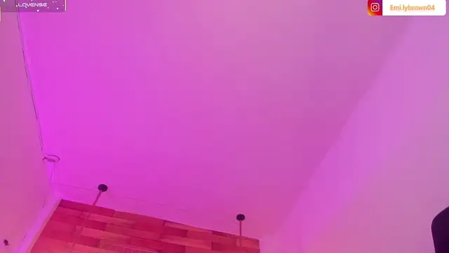 Show de Emily_brown04 na webcam