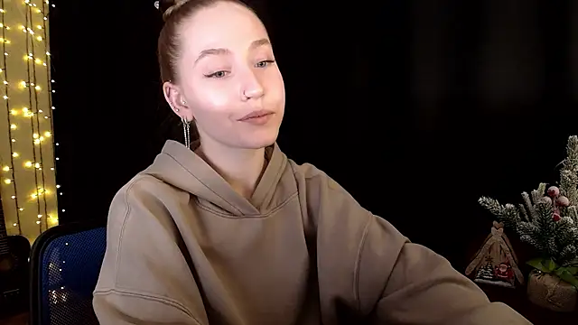 Show modela SindiWatsoon na web-kameri