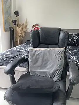 DimitriSullivan_'s Webcam Show