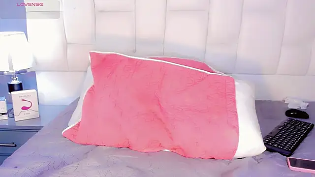 Show de Kisses_Sophia na webcam