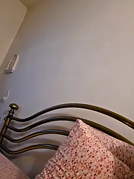 danydanyhot1 Show in webcam