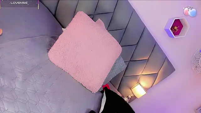 Show de Amira_Ember na webcam