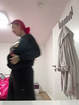 Show modela Mia-Fuchs na web-kameri