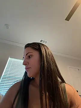 heyitsmadig's Live XXX Chat