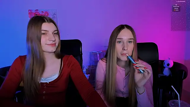 Show modela pure_radiance1 na web-kameri