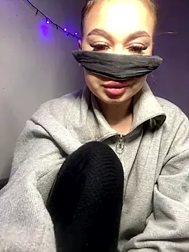 Mikki5P's Webcam Show