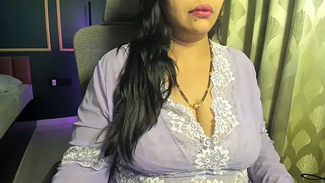 tarivishu11's Webcam Show