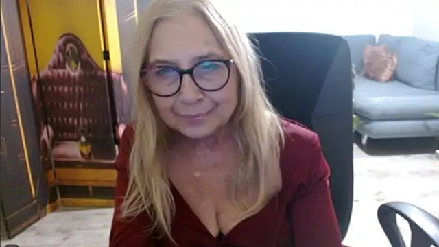 Show modela sofia_xkiss na web-kameri