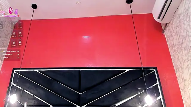 IVISBOUNCYASS' Webcam Show