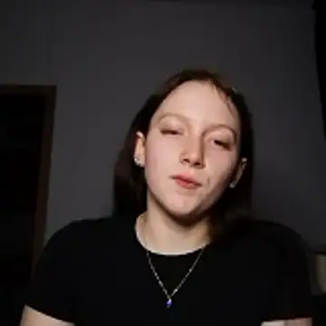 YoungLisaa18's Webcam Show