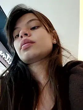 _Isabella-7's Live XXX Chat