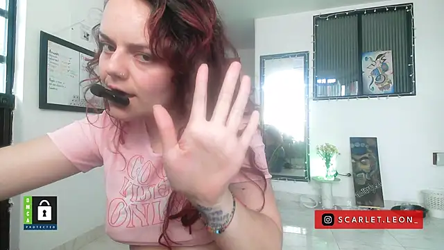 Scarletleon77's Live XXX Chat