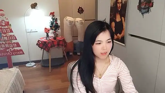 QIQI779's Live XXX Chat