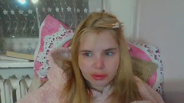 HornyElena's Live XXX Chat