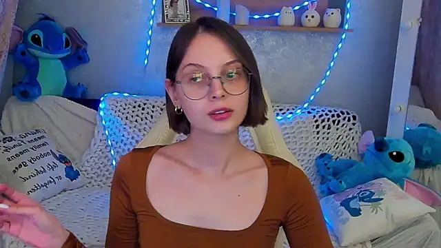 CharlyWines' Live XXX Chat