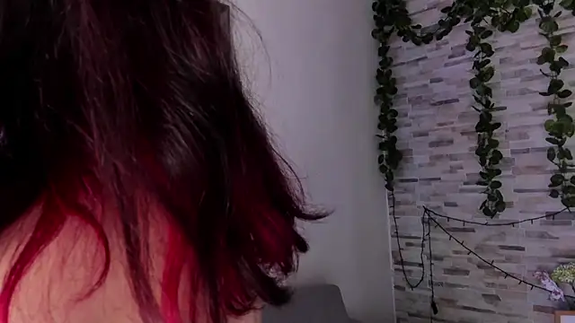 HannahSkies' Live XXX Chat