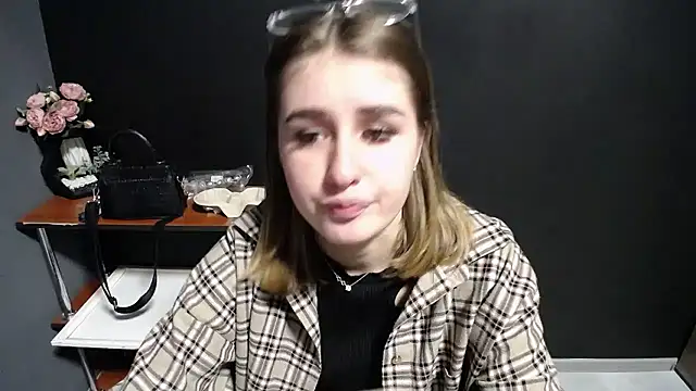 Sunny_siren's Live XXX Chat