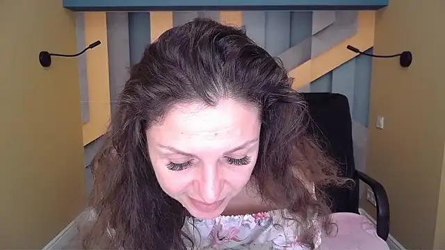 EllaLong's Live XXX Chat