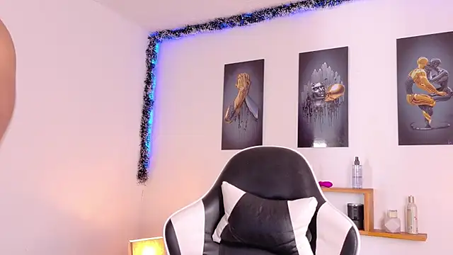 pocahontas_moon_'s Live XXX Chat