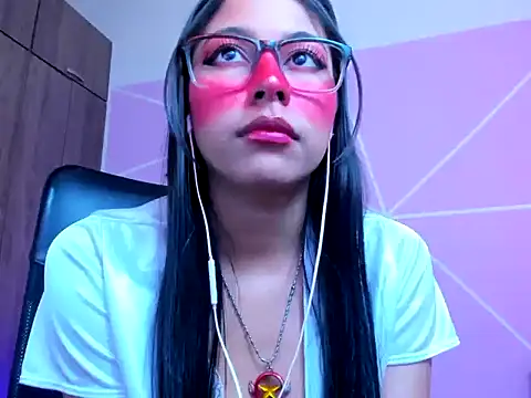 _ALLYSON18_'s Live XXX Chat