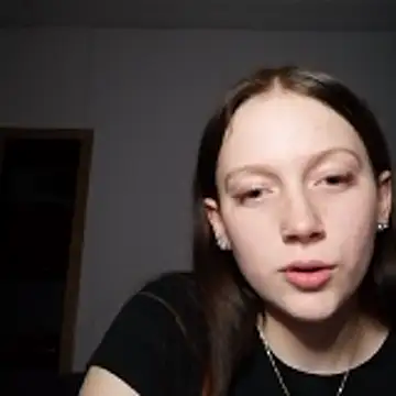 YoungLisaa18 Webcam-Show