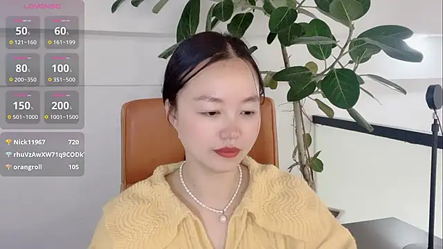 Yuer-77 网络视讯表演