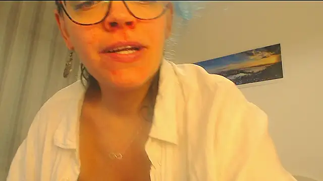 Ju-Hot's Live XXX Chat