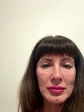 LadyLuxLover's Live XXX Chat