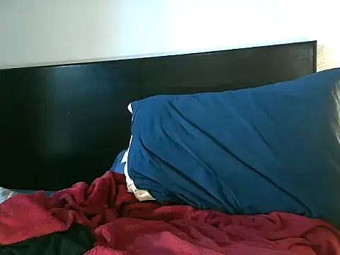 TheGirlWhoStandsUp's Live XXX Chat