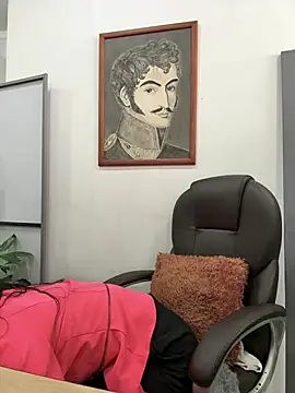 _Bella-Office1's Webcam Show