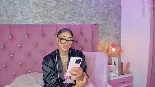 Mia_Jansen's Webcam Show