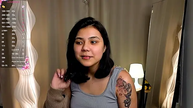 KhalilahGreis' Live XXX Chat