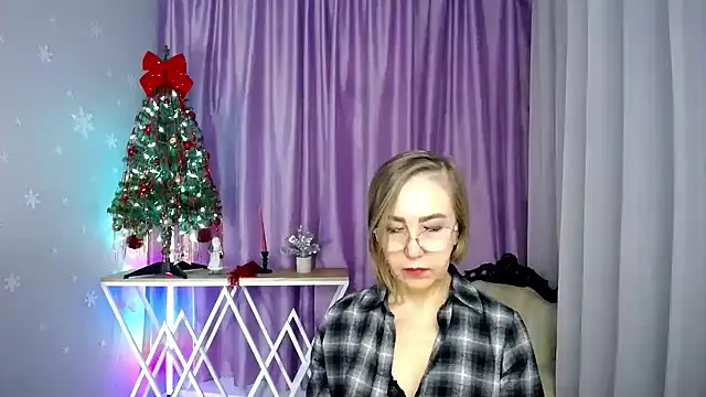 queen_a_n_i's Webcam Show