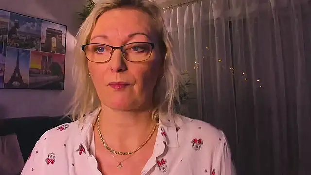 vanessa_chat's Webcam Show