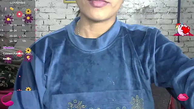 Sexy_Heena69's Webcam Show