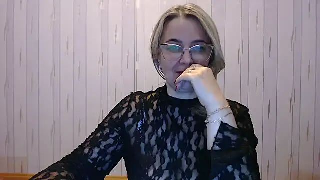 EleanoraDream Webcamshow