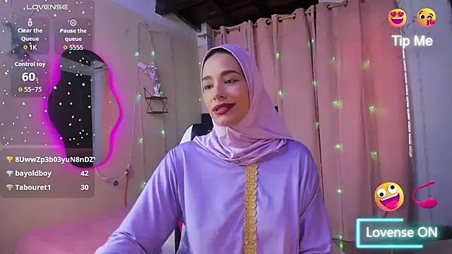 ShanaJamil 网络视讯表演