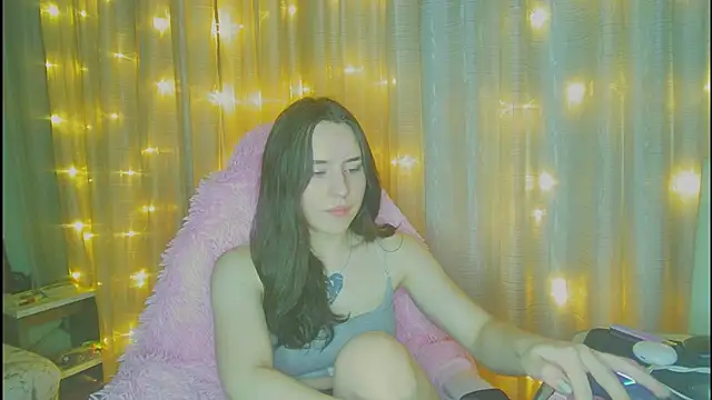 lunar_Sanata's Live XXX Chat