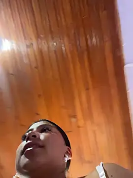 LinnaGardenia's Live XXX Chat