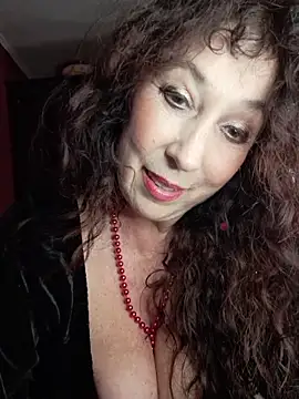 GypsyEsmeralda's Live XXX Chat