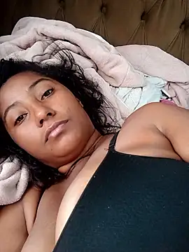 MichelyMaia's Webcam Show