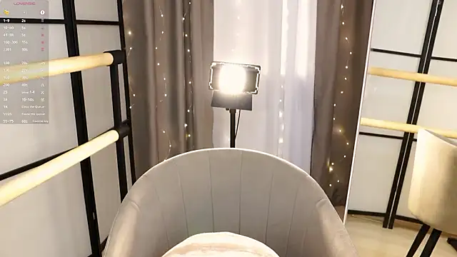 LeelooYolo's Live XXX Chat