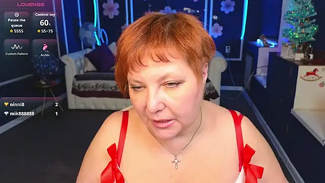 Kira_Kenett's Live XXX Chat